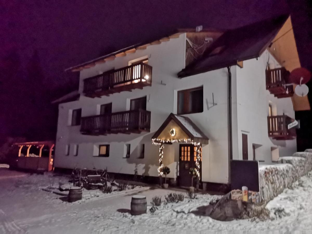 Penzion Zázrifka Zázrivá Exteriér fotografie