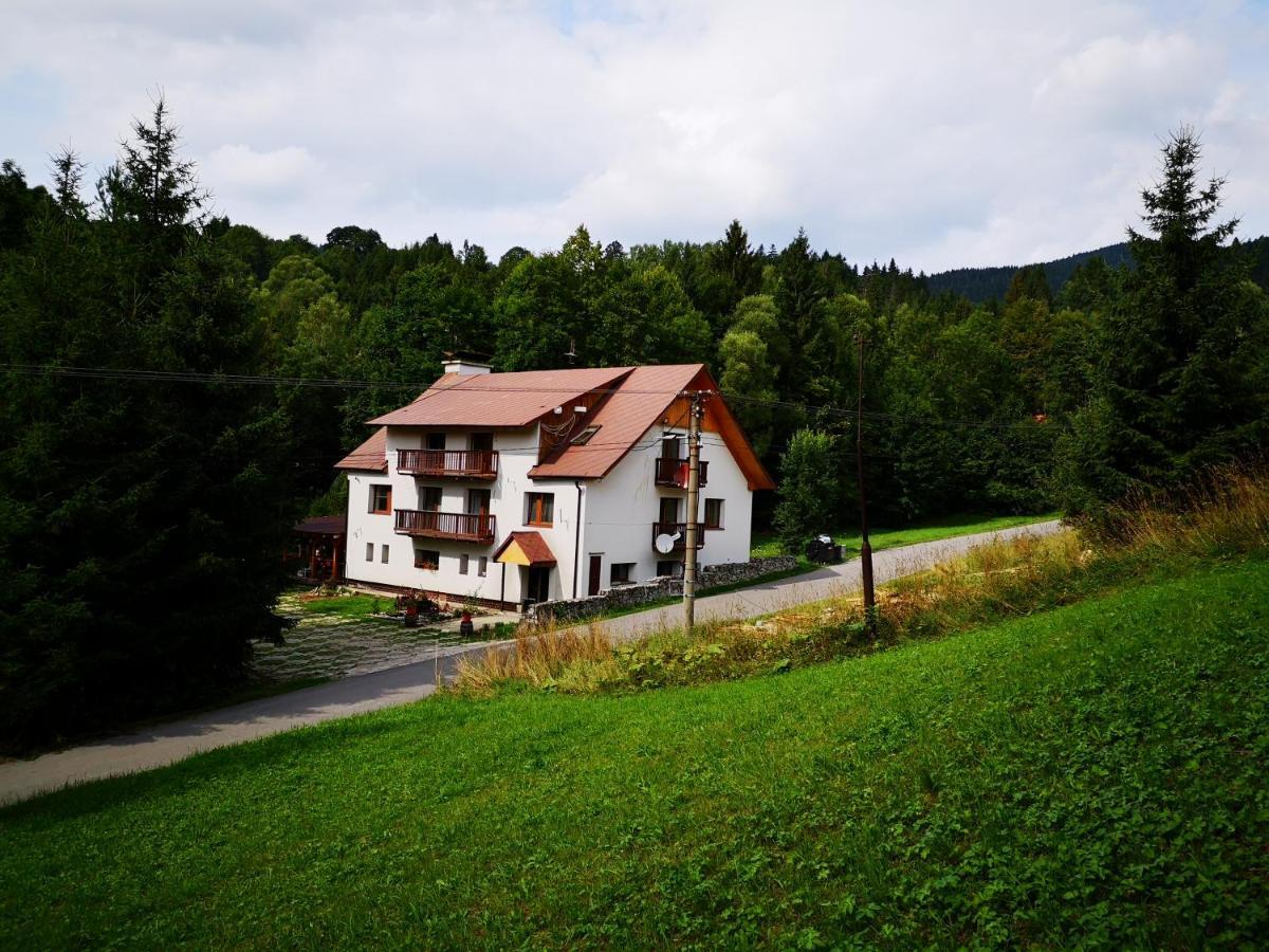 Penzion Zázrifka Zázrivá Exteriér fotografie