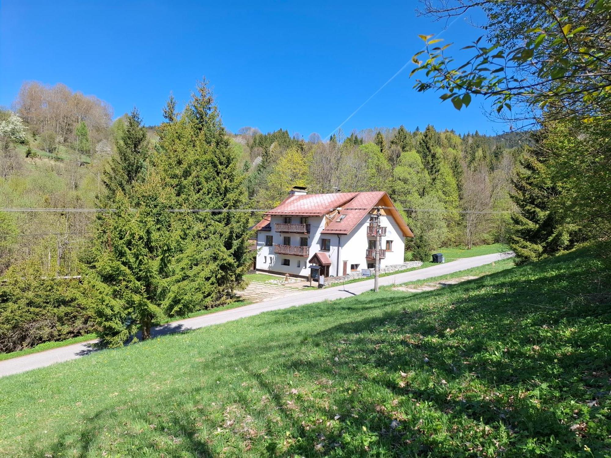 Penzion Zázrifka Zázrivá Exteriér fotografie